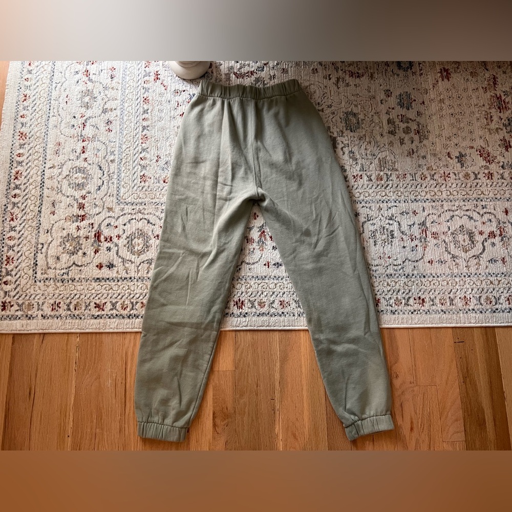 Hollister sage sweatpants size XS - Picture 4 of 4